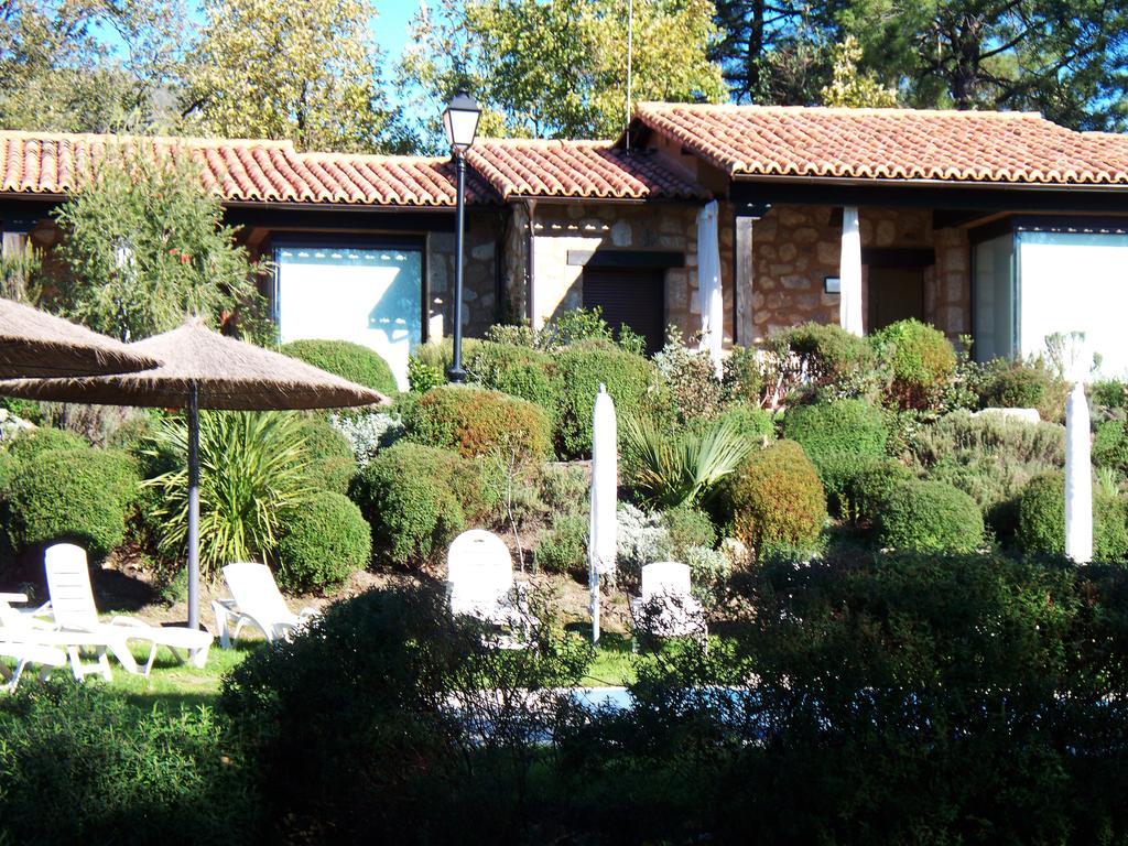 Apartamentos El Roble Valverde de la Vera Dış mekan fotoğraf