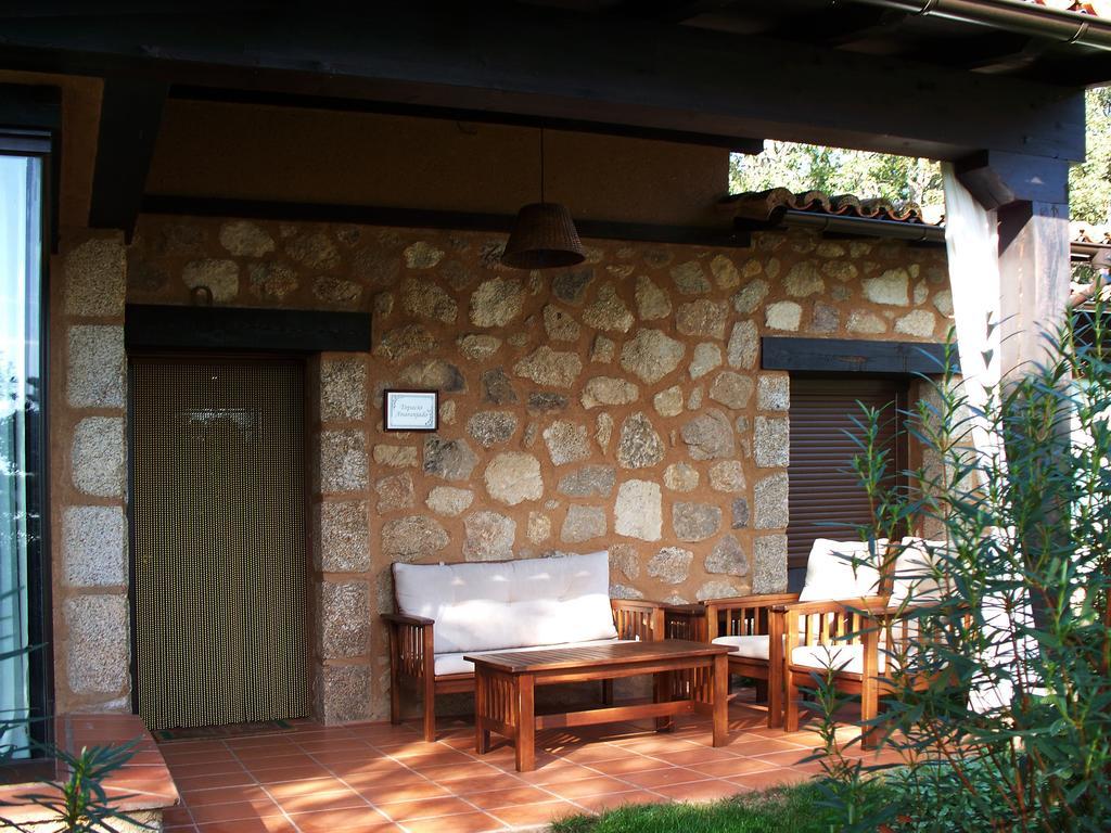 Apartamentos El Roble Valverde de la Vera Dış mekan fotoğraf