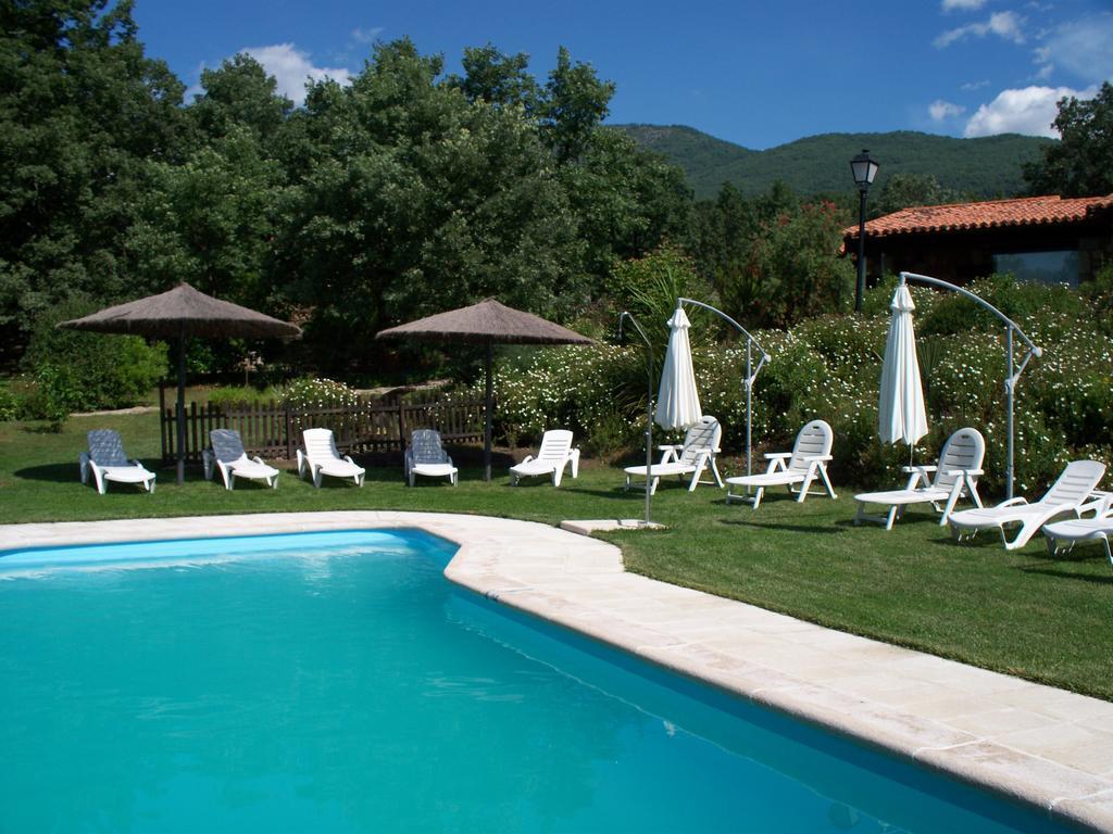 Apartamentos El Roble Valverde de la Vera Dış mekan fotoğraf