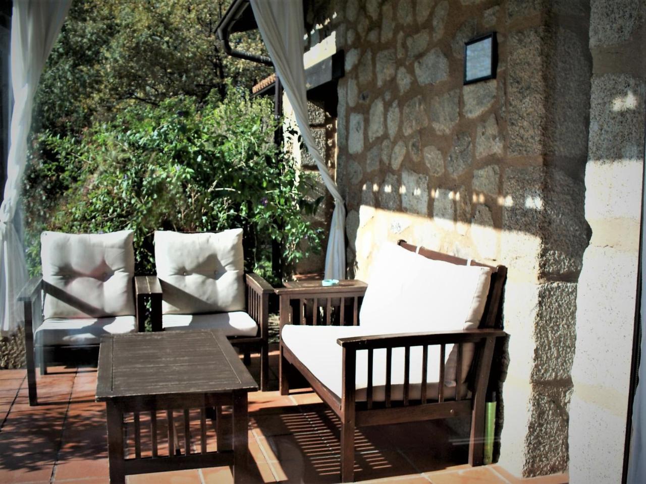 Apartamentos El Roble Valverde de la Vera Dış mekan fotoğraf