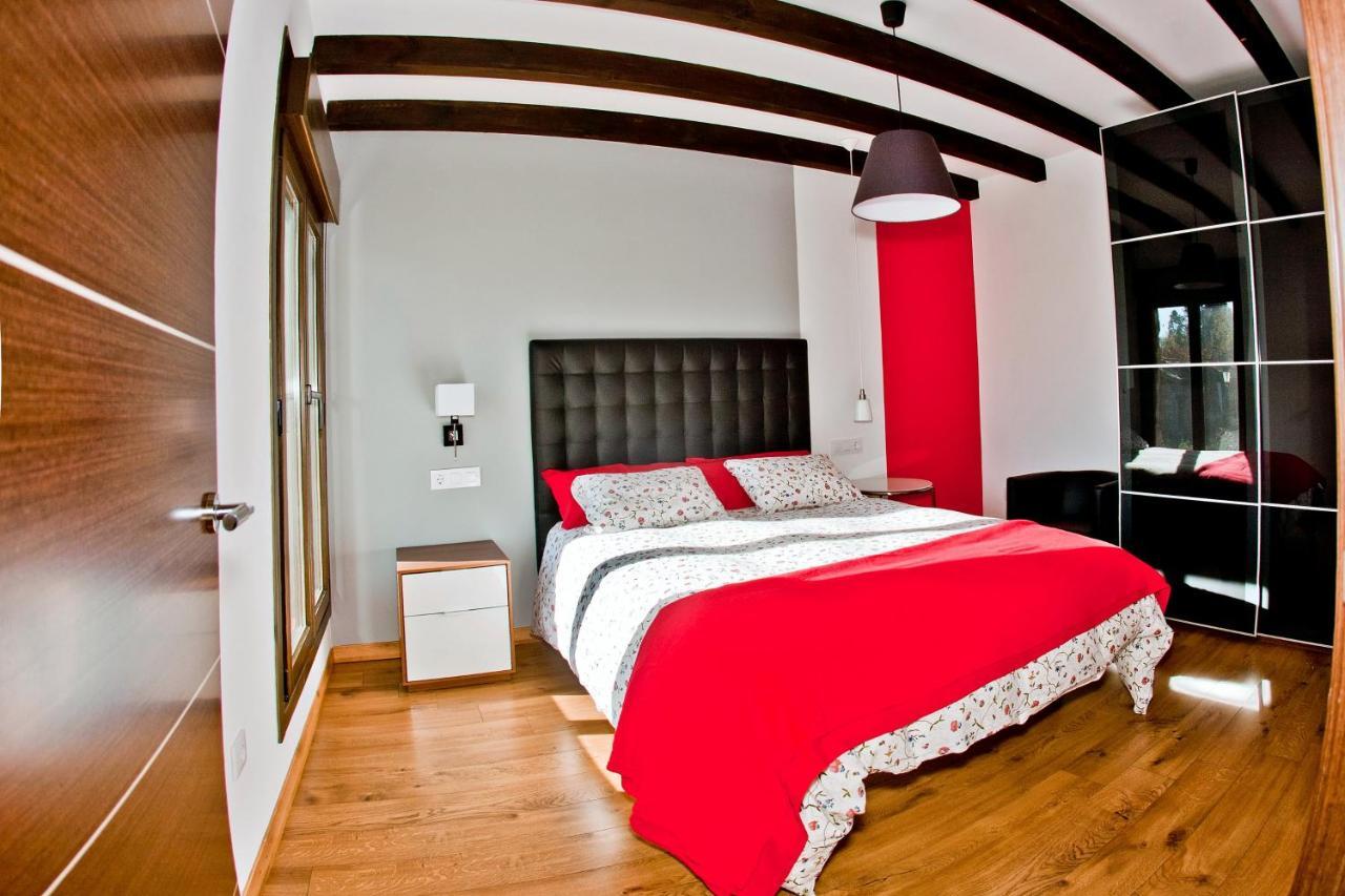 Apartamentos El Roble Valverde de la Vera Dış mekan fotoğraf