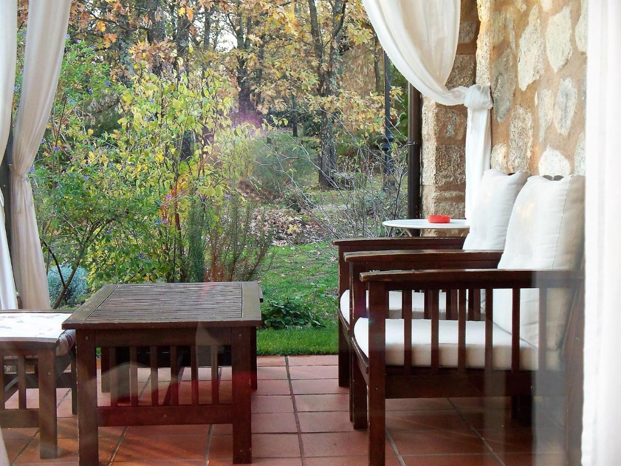 Apartamentos El Roble Valverde de la Vera Dış mekan fotoğraf