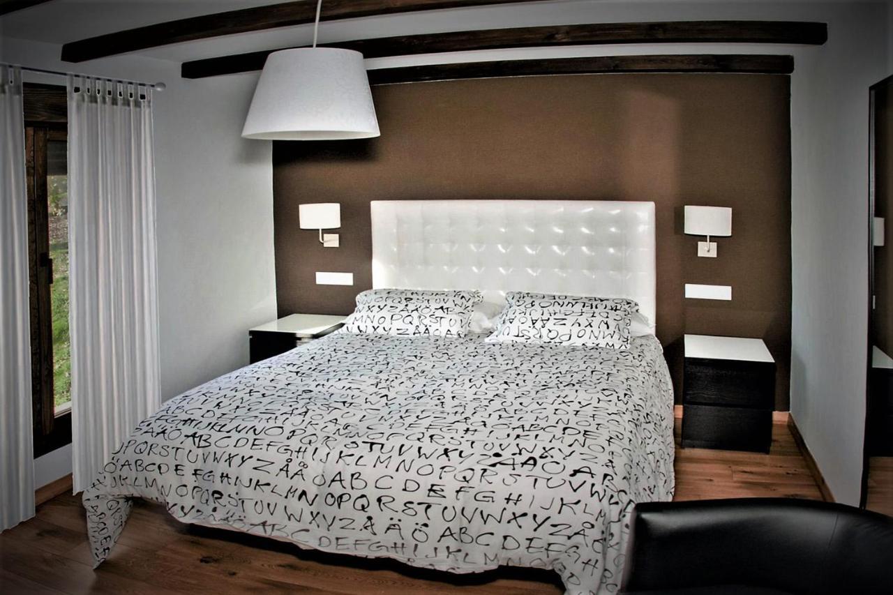 Apartamentos El Roble Valverde de la Vera Dış mekan fotoğraf
