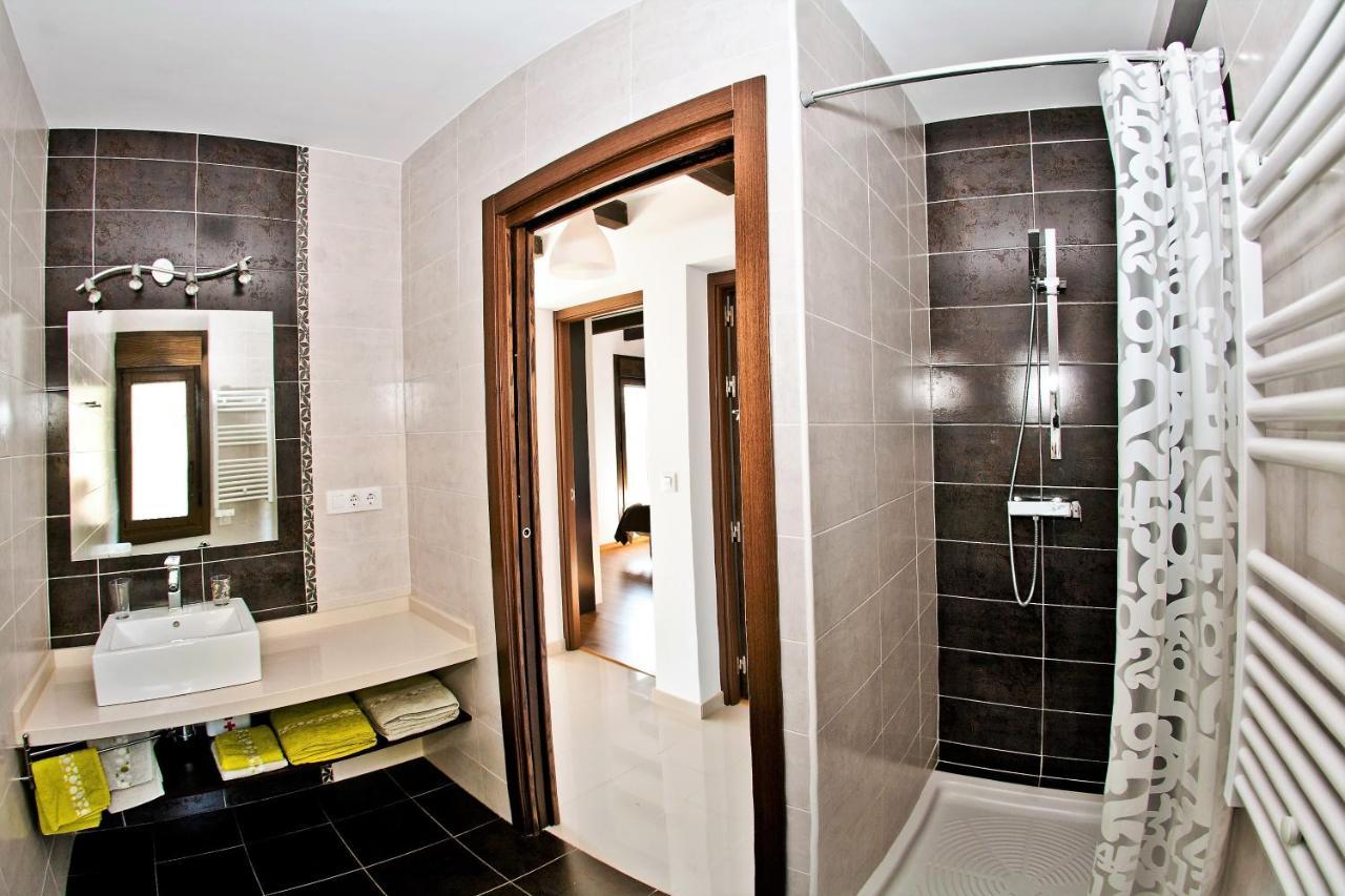 Apartamentos El Roble Valverde de la Vera Dış mekan fotoğraf