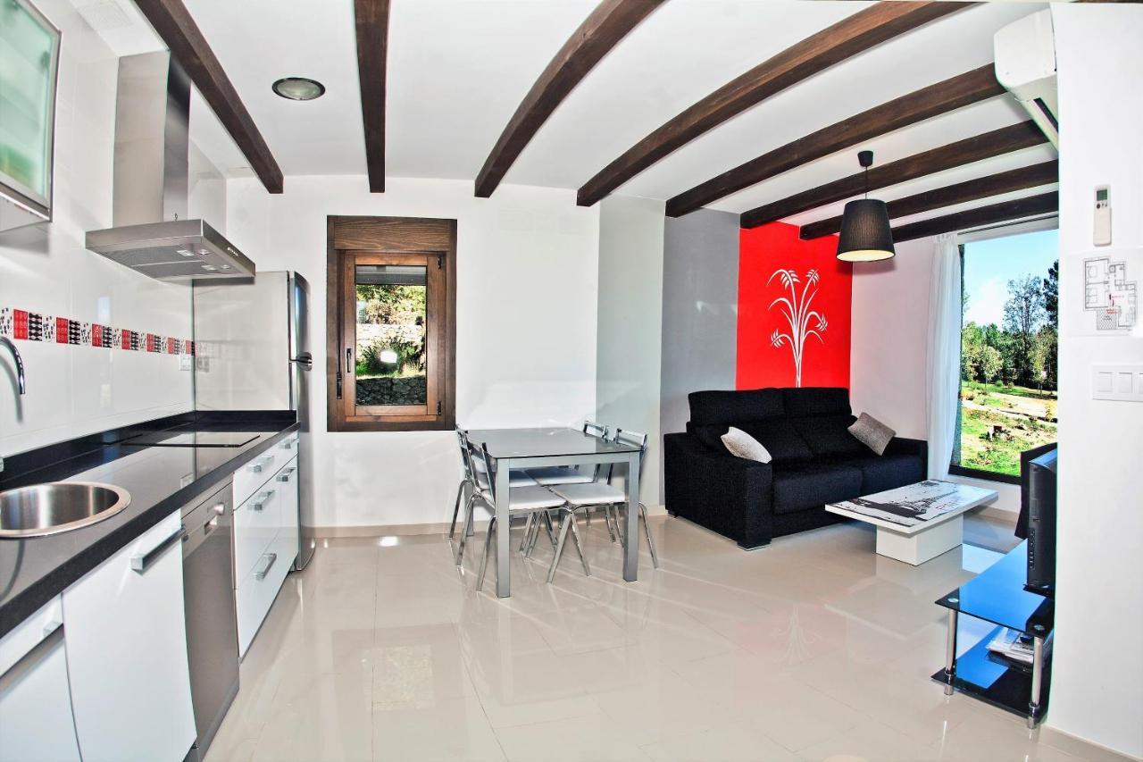 Apartamentos El Roble Valverde de la Vera Dış mekan fotoğraf