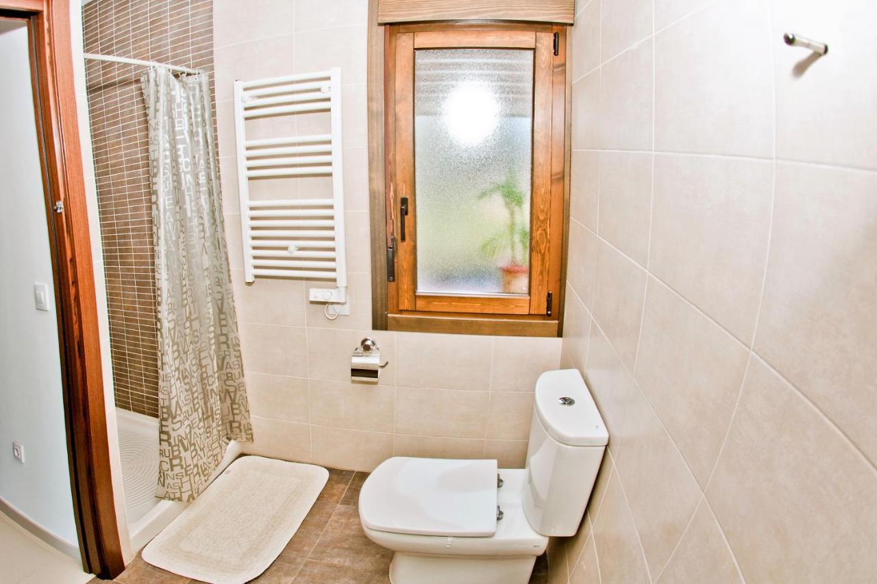 Apartamentos El Roble Valverde de la Vera Dış mekan fotoğraf